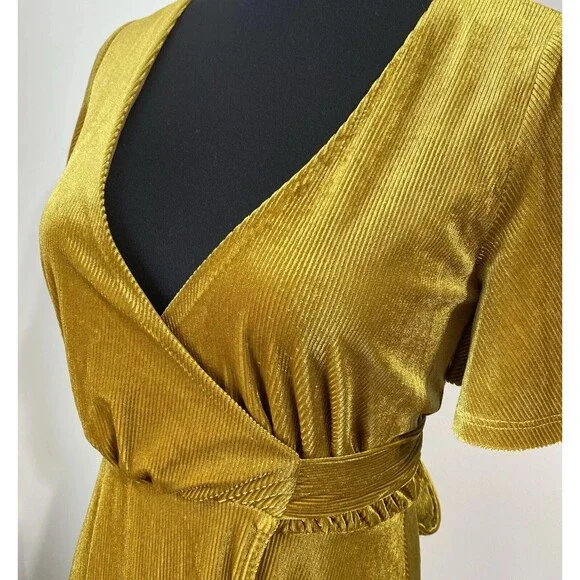 Lovers + Friends Wrap Dress Women's XS Gold Belted Corduroy Ribbed Revolve NEW - Picture 11 of 14